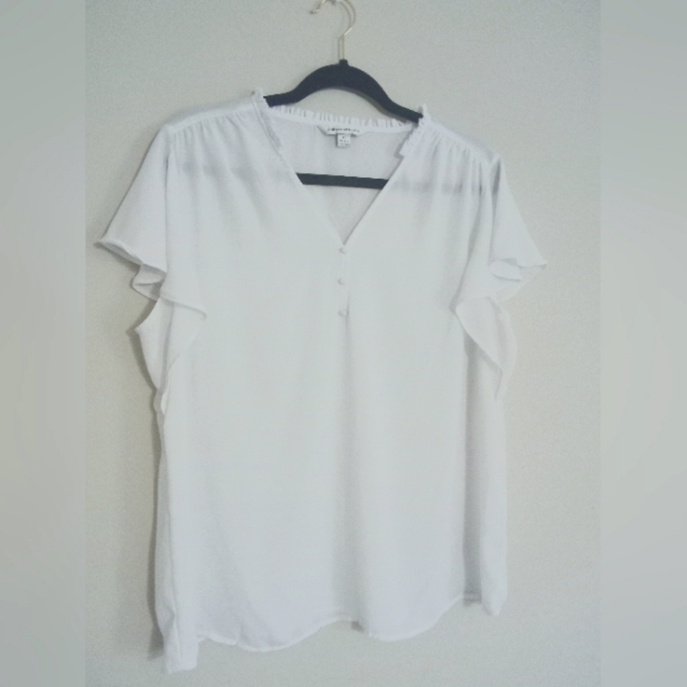 WHITE RUFFLE SLEEVELESS BLOUSE SIZE XL